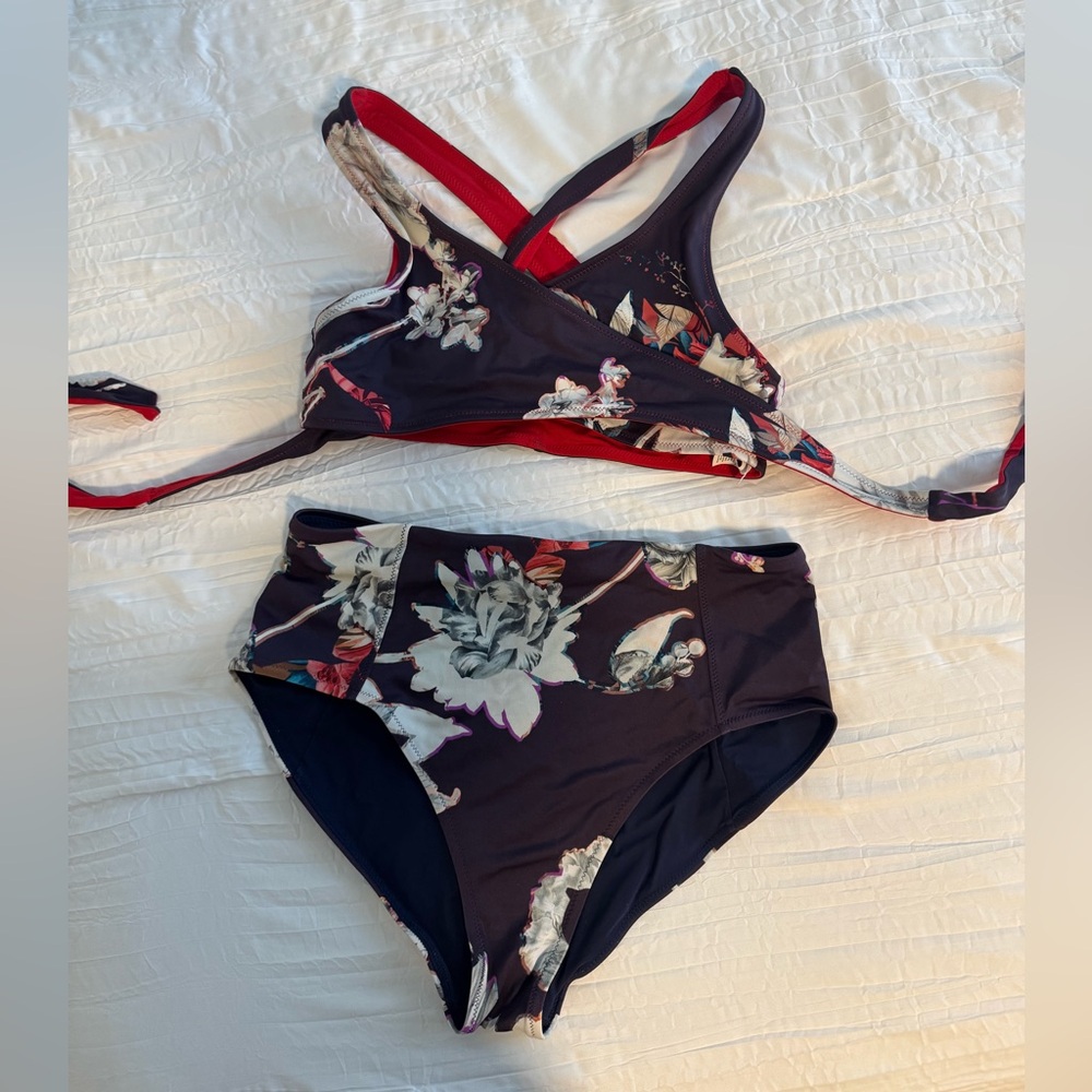 Athleta Phia Bikini Set Wrap Top and High Waisted Bottom in Small